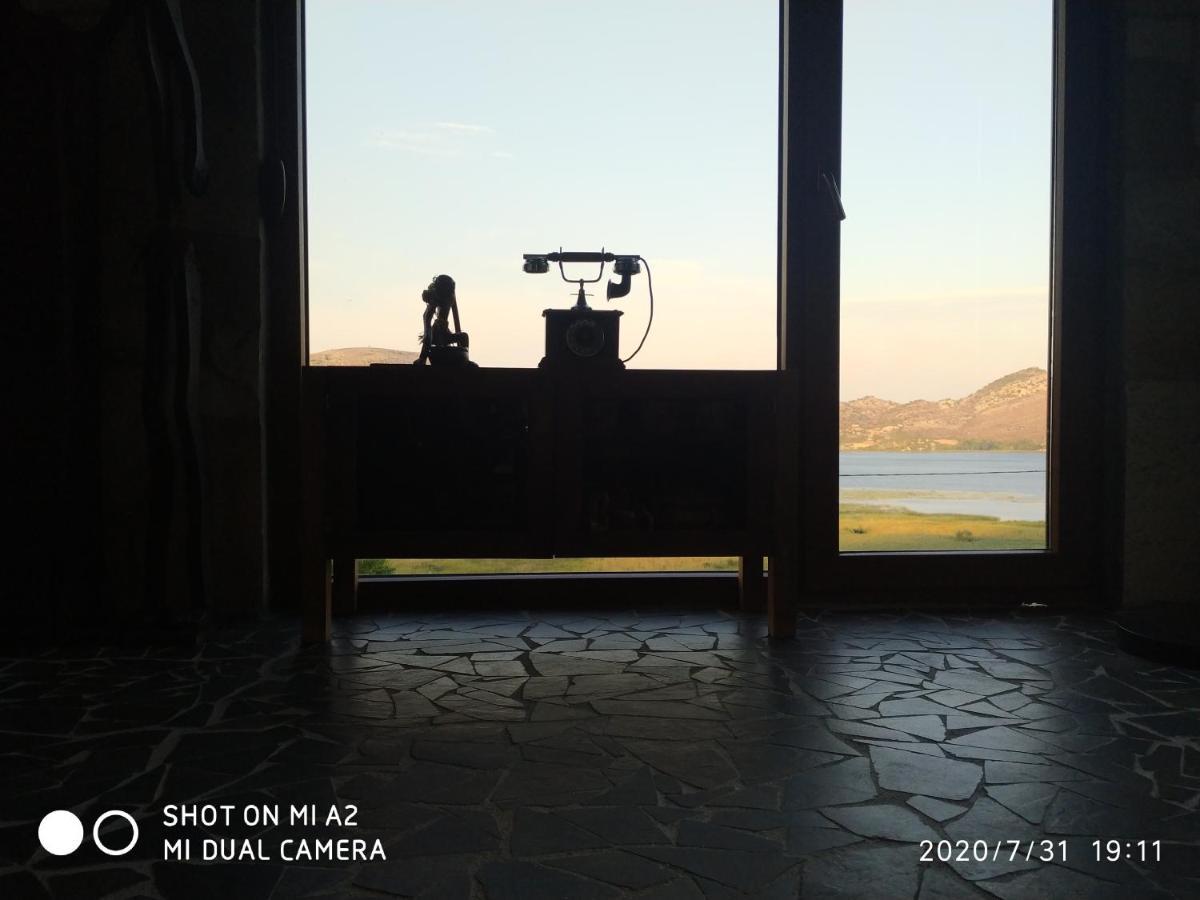 Holiday Home Haustor With Skadar Lake View Подгорица Екстериор снимка