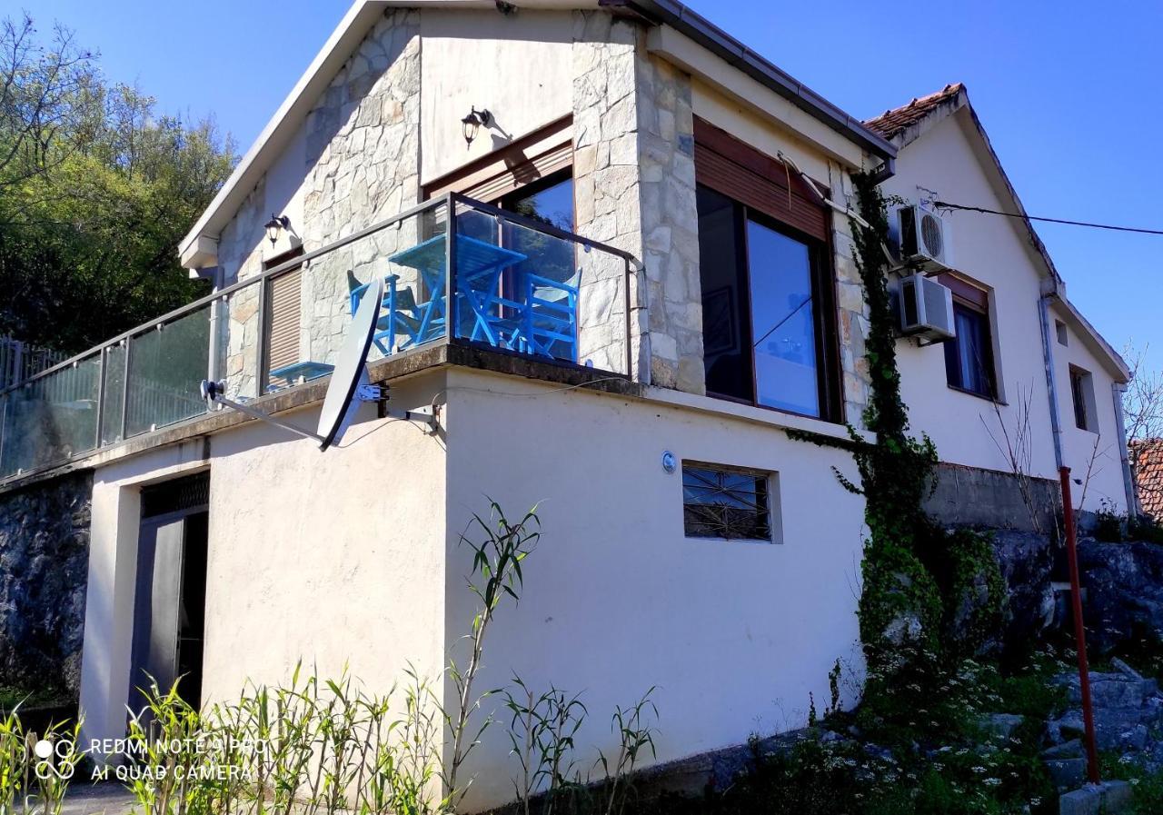 Holiday Home Haustor With Skadar Lake View Подгорица Екстериор снимка