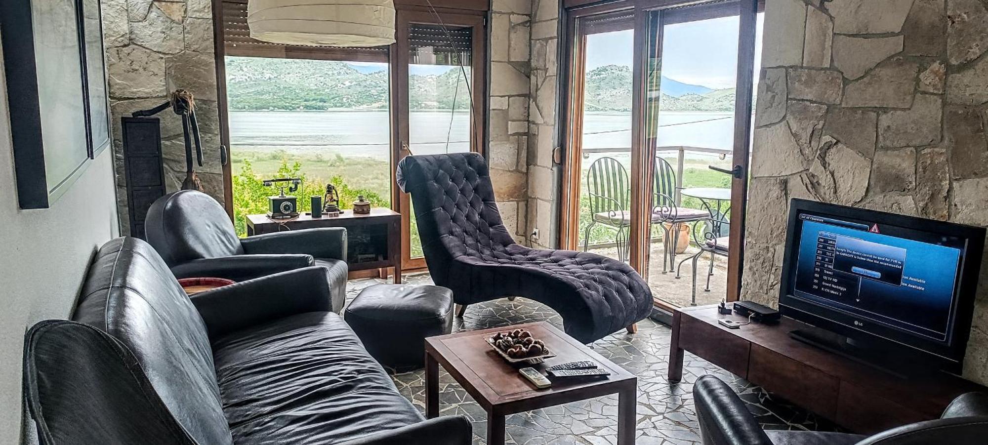 Holiday Home Haustor With Skadar Lake View Подгорица Екстериор снимка